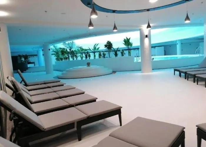 Apartamento Hanza Tower Deluxe Family 22 Pool & *